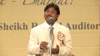 Tahir Farazs Mesmerizing Bahut Khubsurat Ho Tum Performance  Dubai Mushaira 2012  Urdu Poetry [upl. by Sefton]