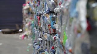 France  le recyclage du plastique c’est pas fantastique [upl. by Clementina]