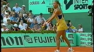 Steffi Graf vs Anna Kournikova 1999 RG Highlights [upl. by Yroffej]