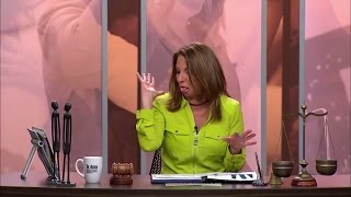 Caso cerrado  Doctora Polo y la Colombiana hablando inglés quotAquí se habla en Españolquot [upl. by Nnaeinahpets]