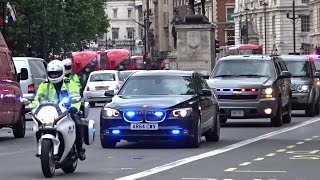 Police amp Secret Service escorting Michelle Obama in London [upl. by Filia]