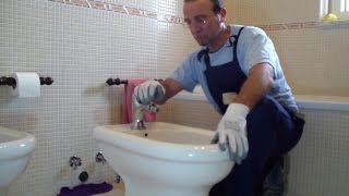 Come RIMUOVERE un BIDE ed installare PILETTA e SIFONEHow to remove BIDET and to install SINK TRAP [upl. by Benedikt]