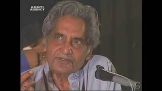 Gopaldas Neeraj recites quotKarwan Guzar Gayaquot [upl. by Thanh]