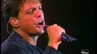 Luis MiguelEncadenados en vivo SantiagoChile 97 [upl. by Shaper210]